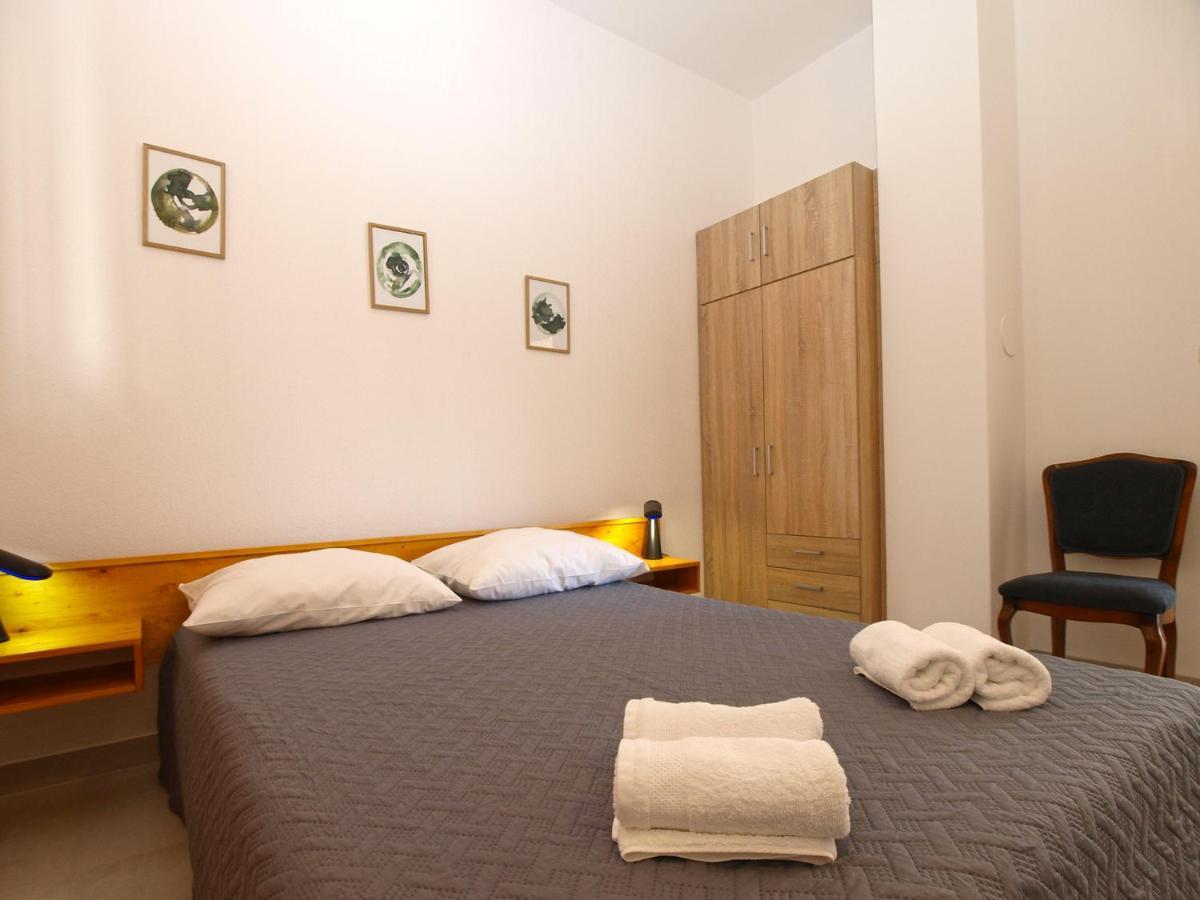 Apartemnts Guido 762 Pjescana Uvala Exterior foto
