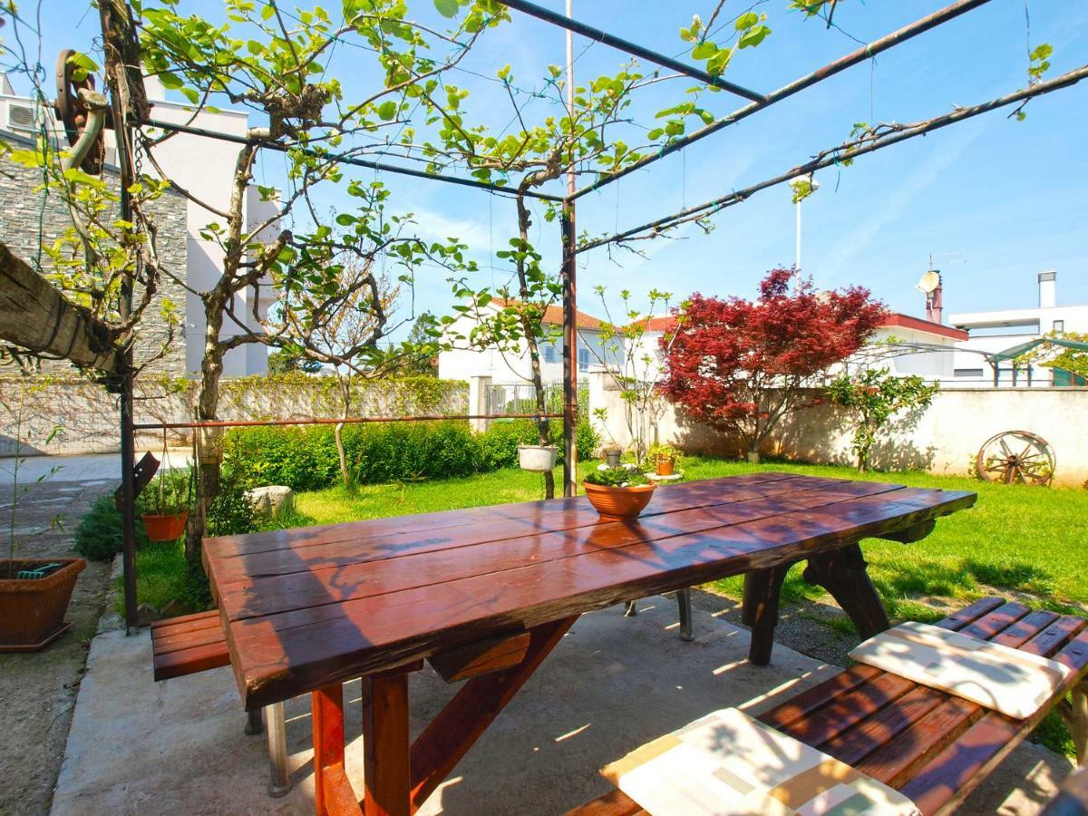 Apartemnts Guido 762 Pjescana Uvala Exterior foto